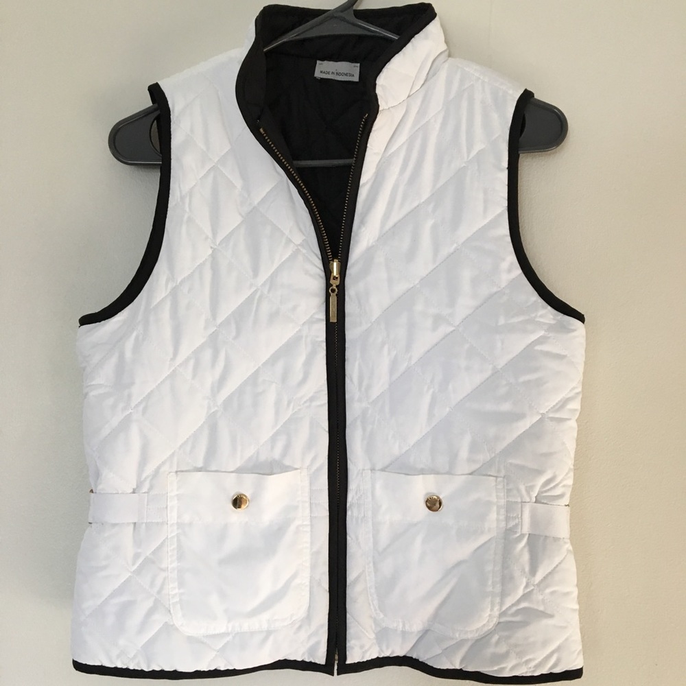 White vest